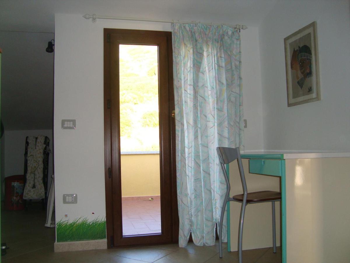 شقة Casa Girasole كاستيلساردو المظهر الخارجي الصورة