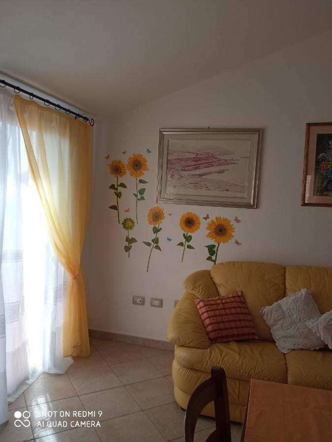 شقة Casa Girasole كاستيلساردو المظهر الخارجي الصورة